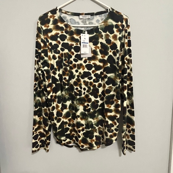 Cupio Tops - CUPIO Long Sleeve Shirt XL New!